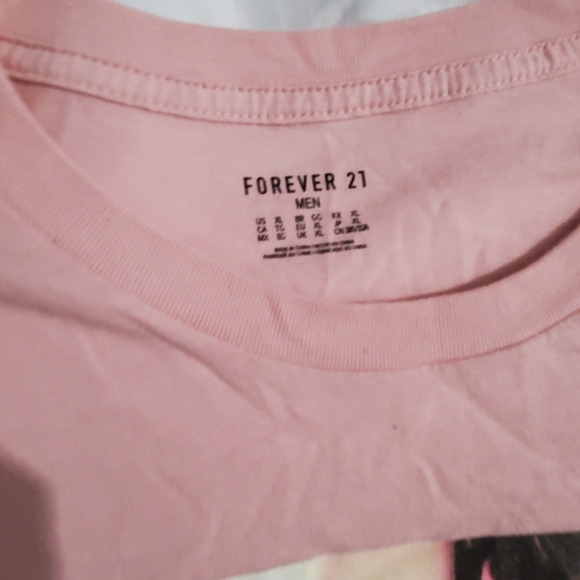 Pink graphic Shirt - Picture 3 of 4